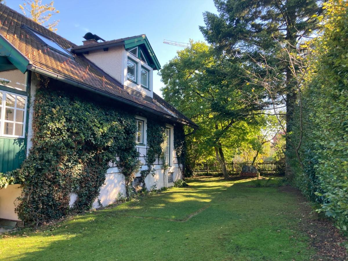 Haus Mit Sauna Und Privatem Badeteich In Anif Bei Salzburg Buitenkant foto
