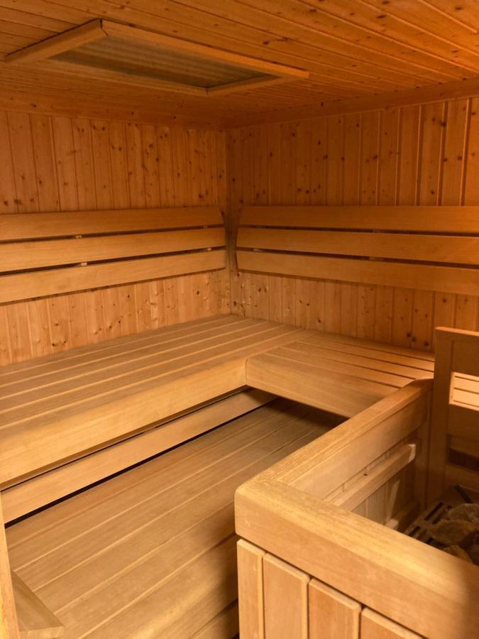 Haus Mit Sauna Und Privatem Badeteich In Anif Bei Salzburg Buitenkant foto