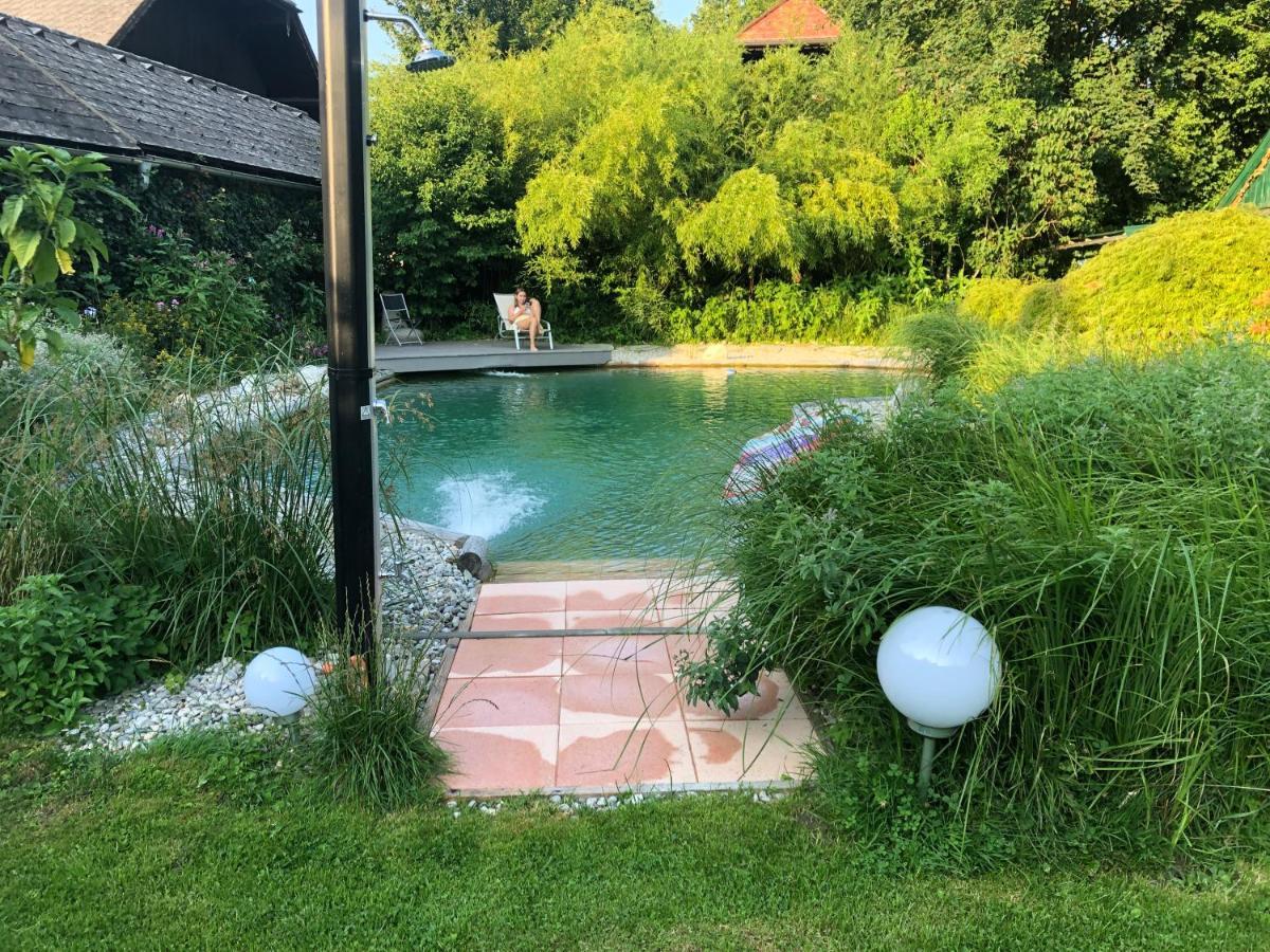 Haus Mit Sauna Und Privatem Badeteich In Anif Bei Salzburg Buitenkant foto